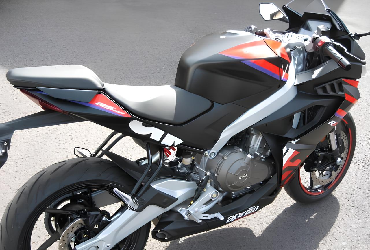 F&T Fahrzeug-Technik GmbH - Ihr Motorradhändler und Motorradwerkstatt in Freital, Dresden, Sachsen und deutschlandweit - RS 457 - Bild