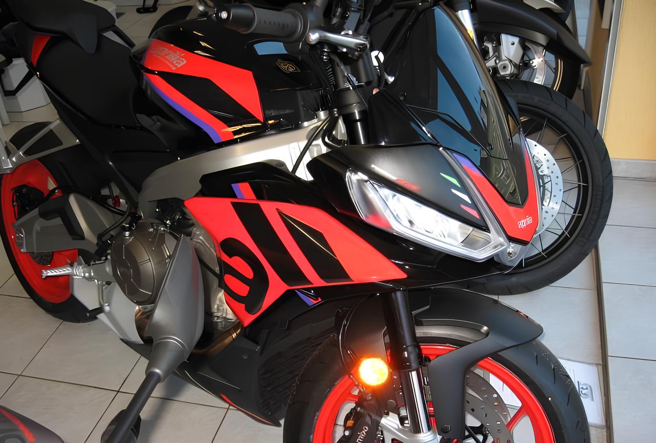 F&T Fahrzeug-Technik GmbH - Ihr Motorradhändler und Motorradwerkstatt in Freital, Dresden, Sachsen und deutschlandweit - Tuono 660 Factory TooFast - Bild