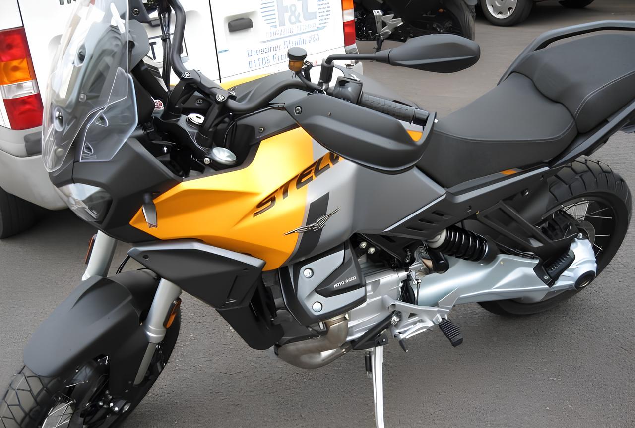 F&T Fahrzeug-Technik GmbH - Ihr Motorradhändler und Motorradwerkstatt in Freital, Dresden, Sachsen und deutschlandweit - Stelvio - Bild